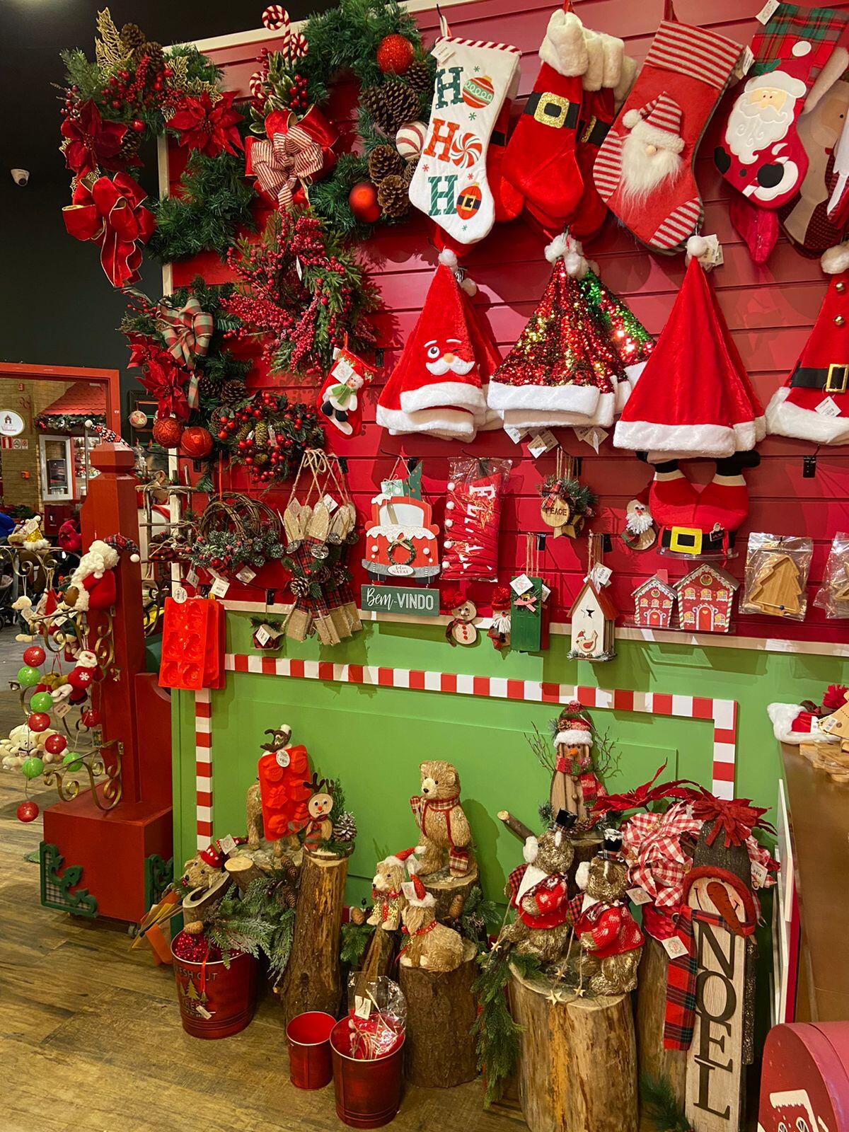 Loja de Natal é atração na Villa Santa Claus em Gramado - Gramado Blog