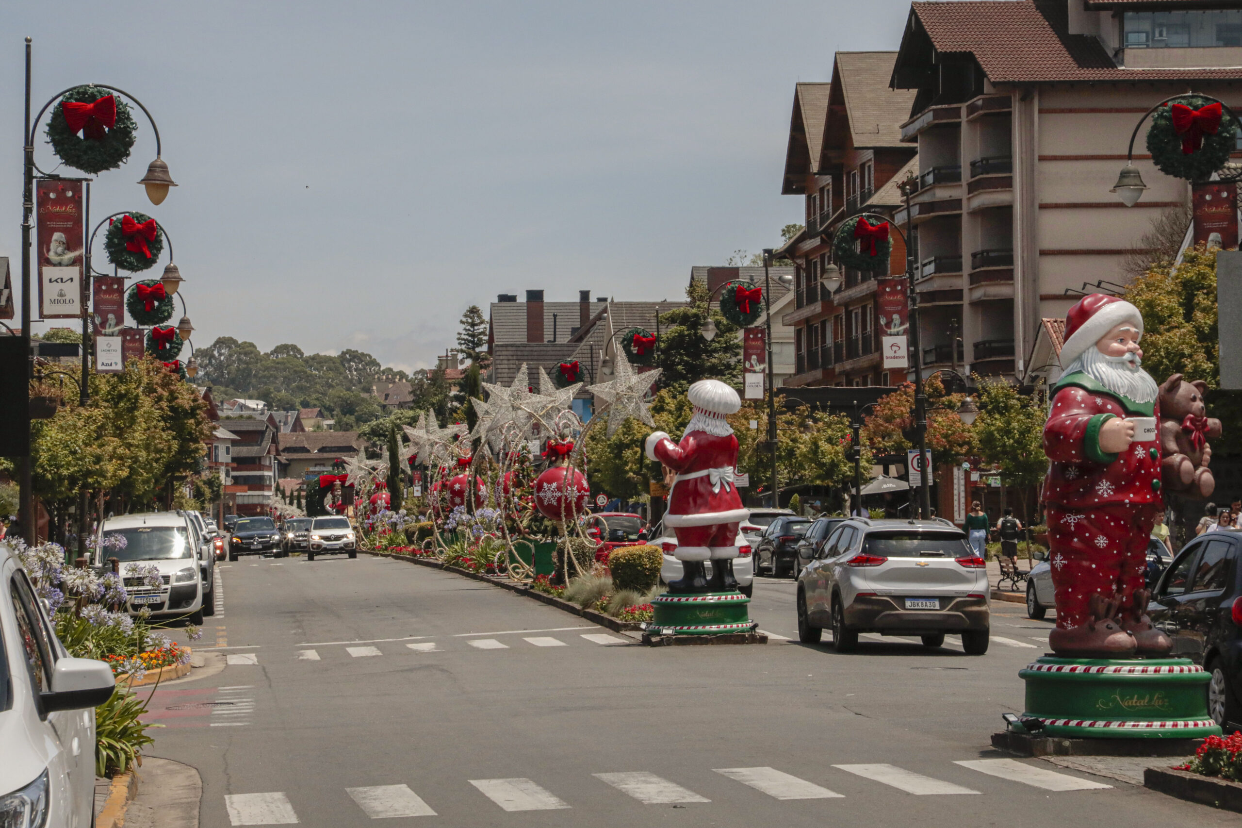 Gramado ilumina a cidade com o início do Natal Luz nesta quinta (26) - São  Marcos Online